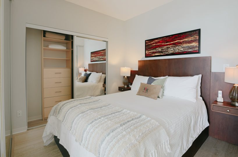 MLS - 65 Bremner Blvd - 1 bedroom - Furnished Suite North Tower