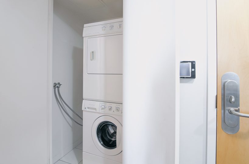 MLS - 65 Bremner Blvd - 1 bedroom - Furnished Suite North Tower
