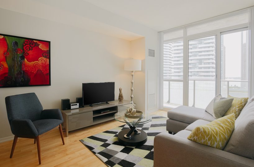 MLS - 65 Bremner Blvd - 1 bedroom - Furnished Suite North Tower
