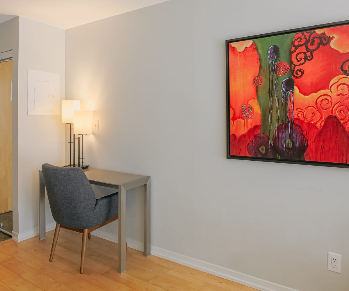 MLS - 65 Bremner Blvd - 1 bedroom - Furnished Suite North Tower