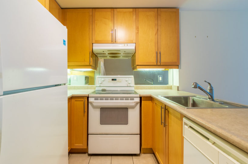 Affordable suite at Elev’n Residences. Rental at Toronto, Ontario. Kitchen