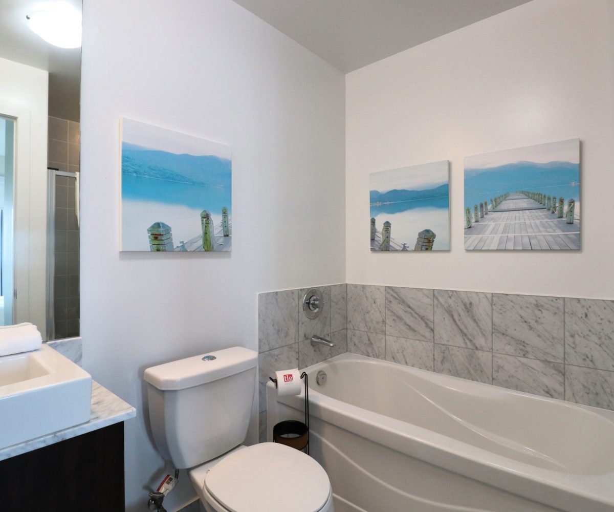 MLS - 65 Bremner Blvd - Maple Leaf Square Rental