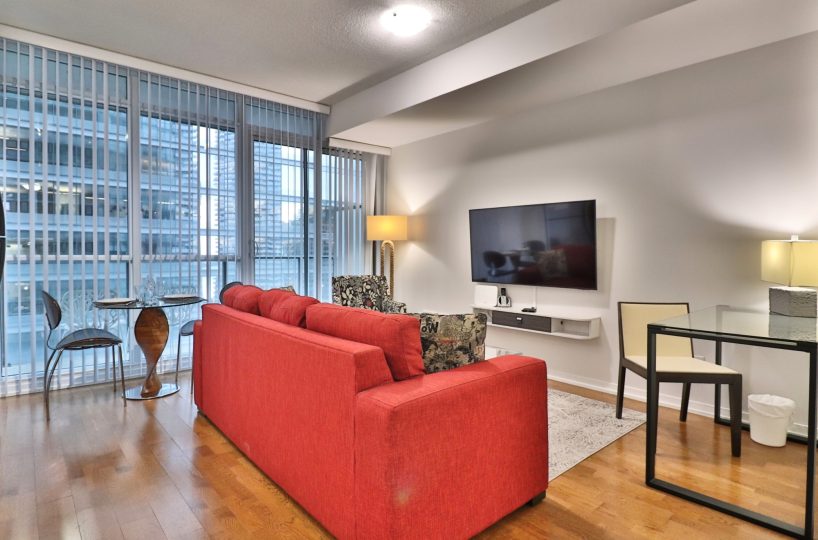 Maple Leaf Square - 65 Bremner Blvd - Furnished 1 Bedroom Suite