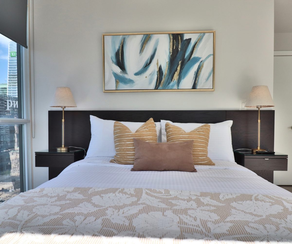 Maple Leaf Square - 65 Bremner Blvd - Furnished Two Bedroom Toronto