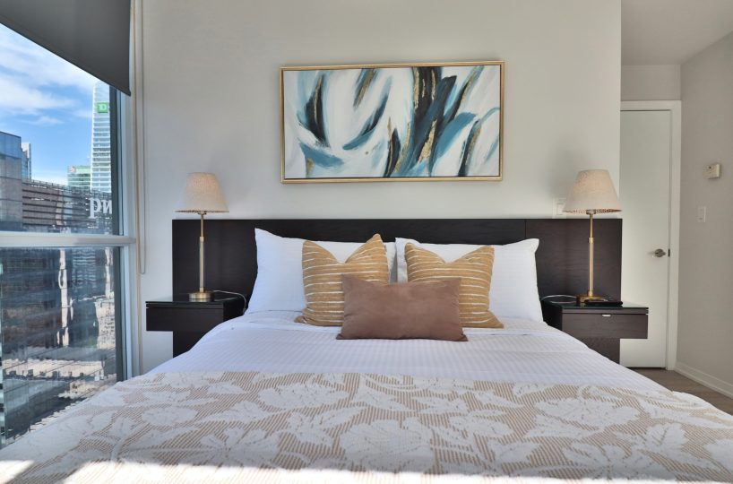 Maple Leaf Square - 65 Bremner Blvd - Furnished Two Bedroom Toronto