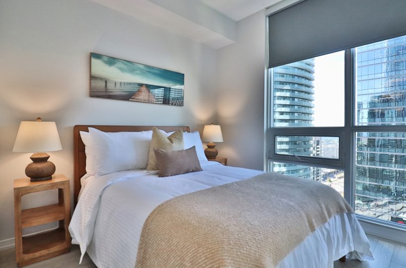 Maple Leaf Square - 65 Bremner Blvd - Furnished Two Bedroom Toronto