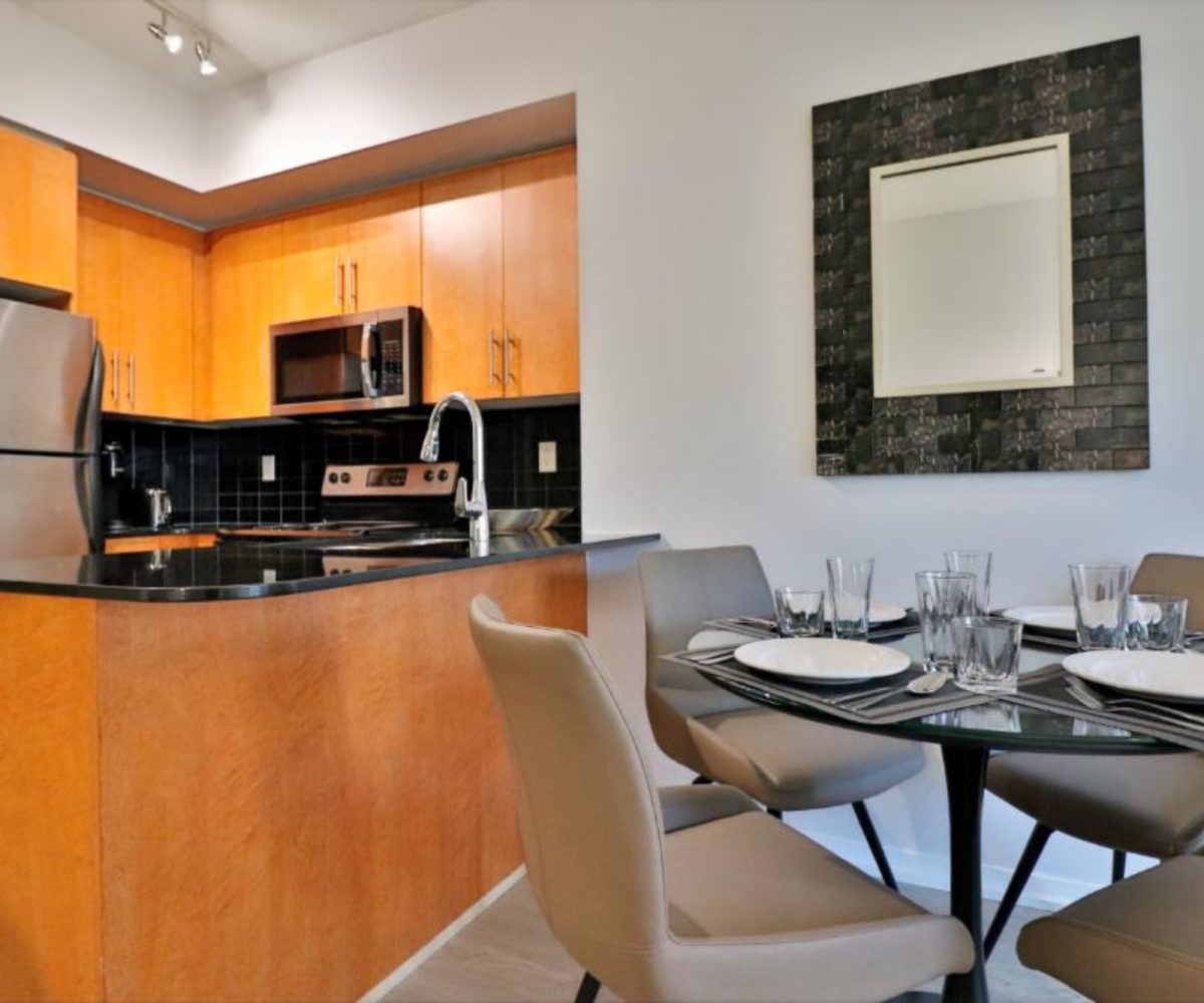 Maple Leaf Square - 65 Bremner Blvd - Furnished Two Bedroom Toronto