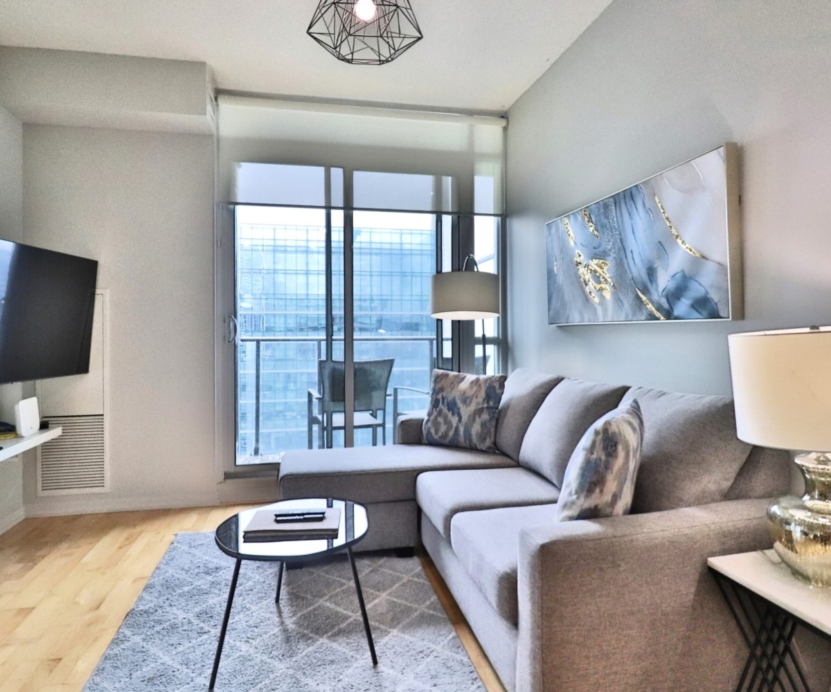 Maple Leaf Square - 65 Bremner Blvd - Furnished Two Bedroom Toronto