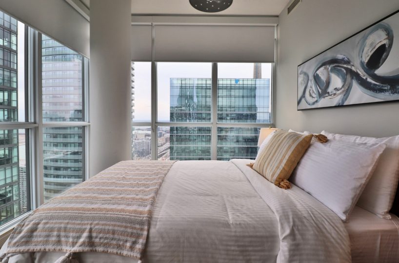 Maple Leaf Square - 65 Bremner Blvd - Furnished Two Bedroom Toronto