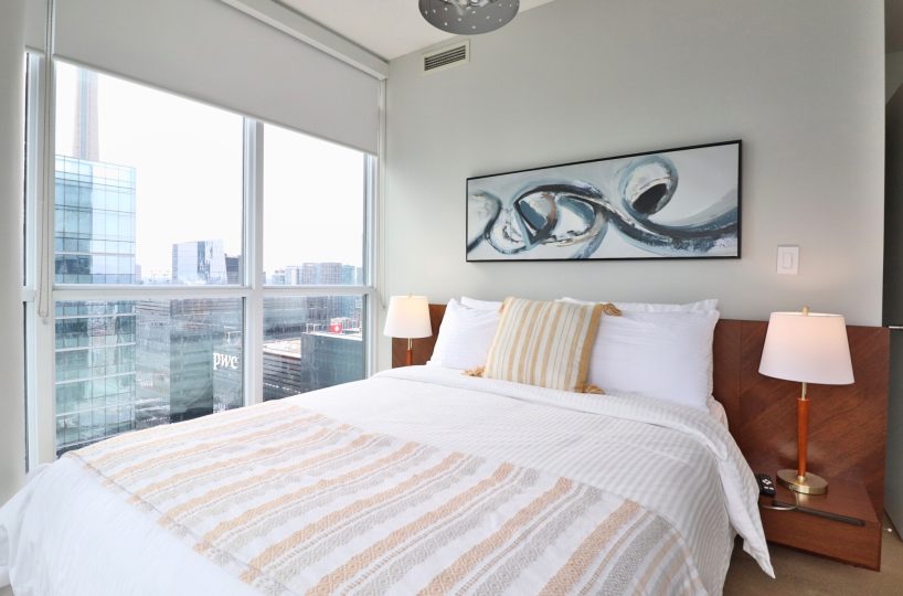Maple Leaf Square - 65 Bremner Blvd - Furnished Two Bedroom Toronto