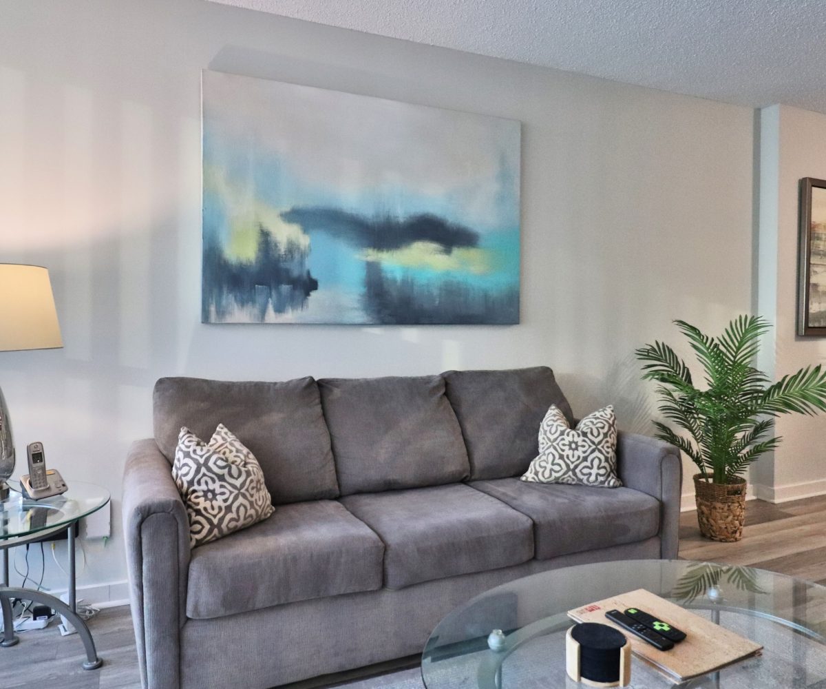 Waterclub II - 208 Queens Quay - 1 Bedroom + Den Furnished Corporate Suite Waterclub