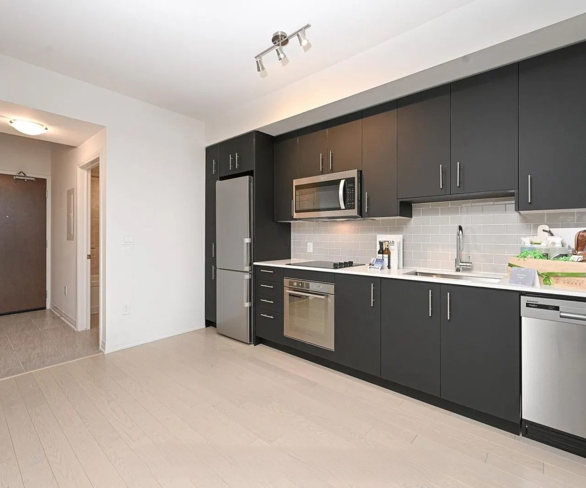 Claridge Icon 1603 - Kitchen