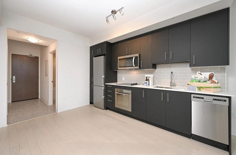 Claridge Icon 1603 - Kitchen