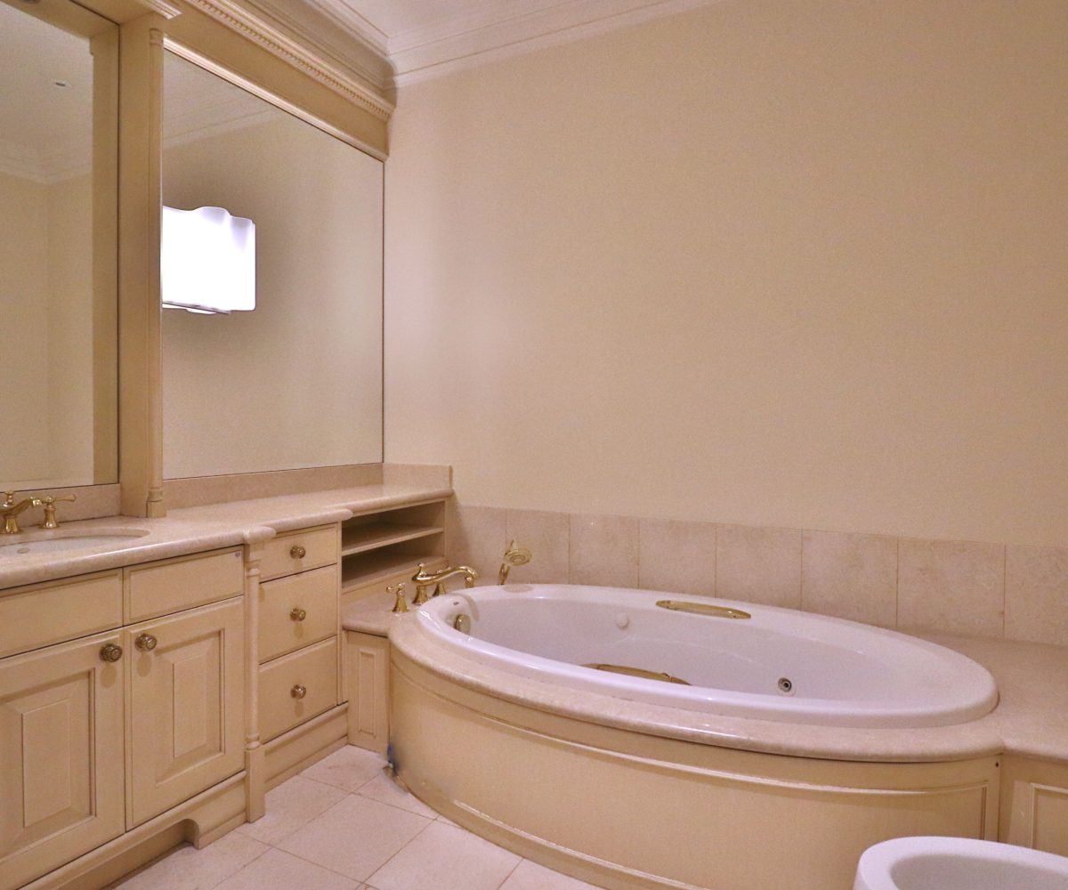 Exclusive 2-bedroom unit for rent at 1 Post Road.