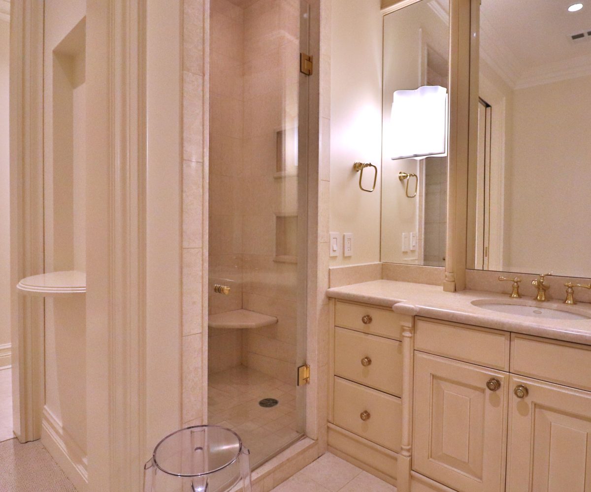 Exclusive 2-bedroom unit for rent at 1 Post Road.