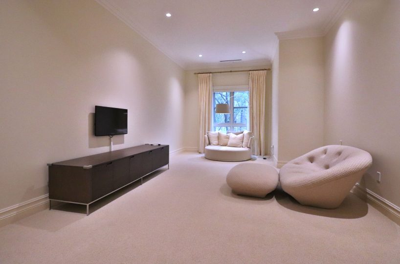 Exclusive 2-bedroom unit for rent at 1 Post Road.