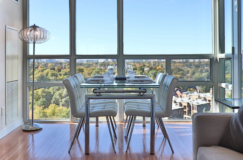 Continental Condos -509 Beecroft - 2 Bedroom Corporate Furnished Rental