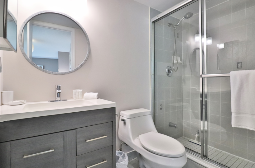 Continental Condos -509 Beecroft - 2 Bedroom Corporate Furnished Rental