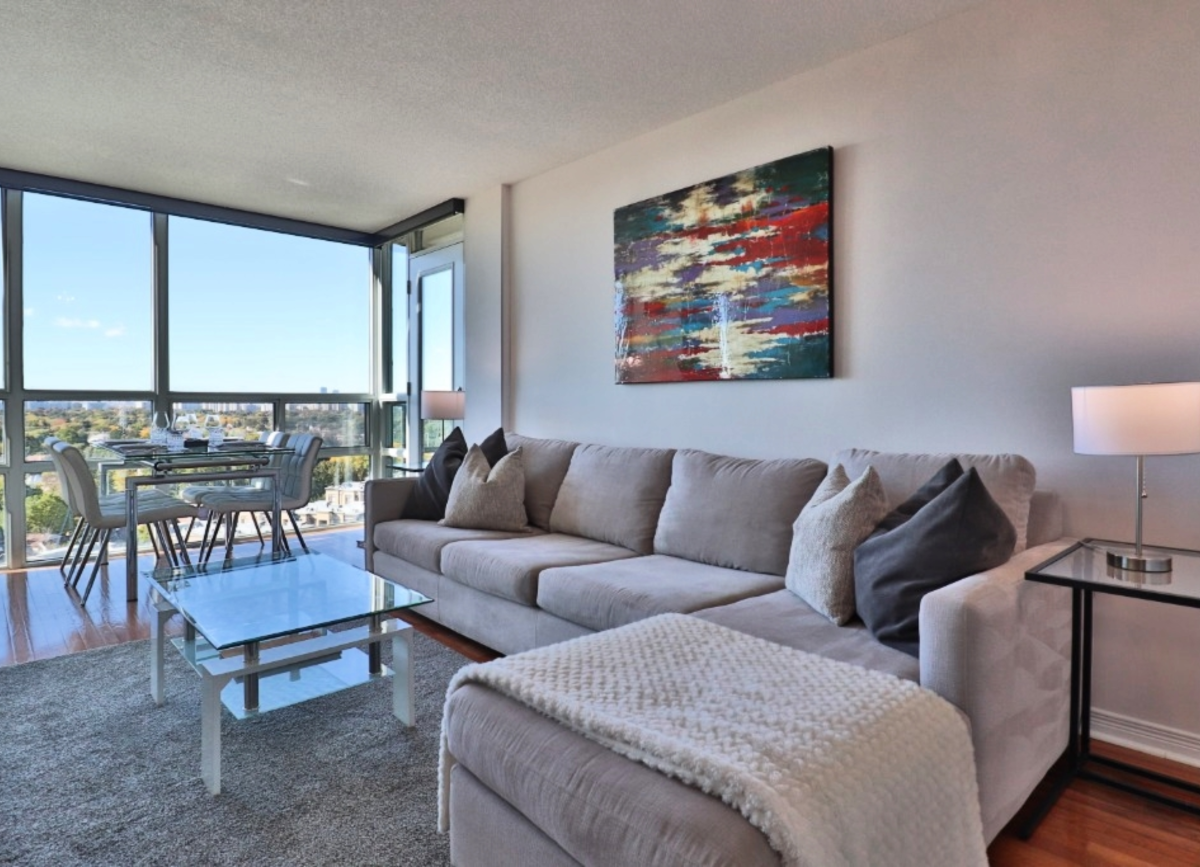 Continental Condos -509 Beecroft - 2 Bedroom Corporate Furnished Rental