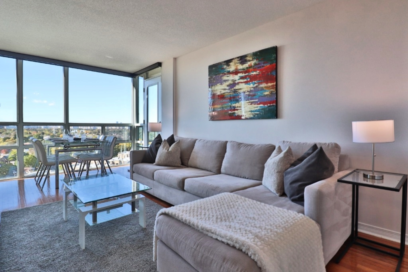 Continental Condos -509 Beecroft - 2 Bedroom Corporate Furnished Rental