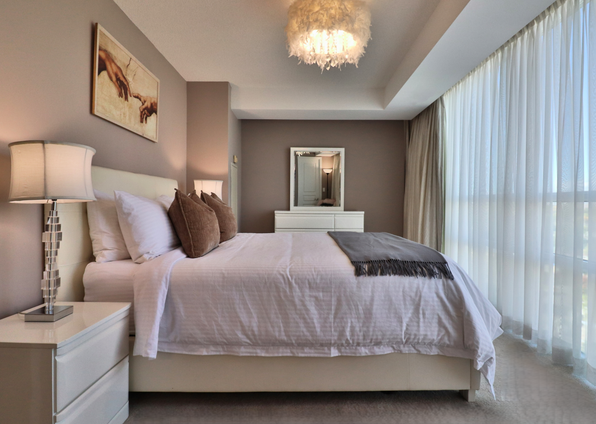 Continental Condos -509 Beecroft - 2 Bedroom Corporate Furnished Rental