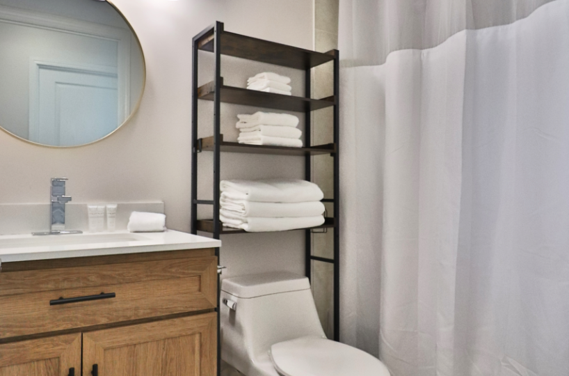 Continental Condos -509 Beecroft - 2 Bedroom Corporate Furnished Rental