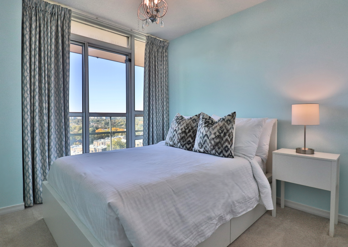Continental Condos -509 Beecroft - 2 Bedroom Corporate Furnished Rental