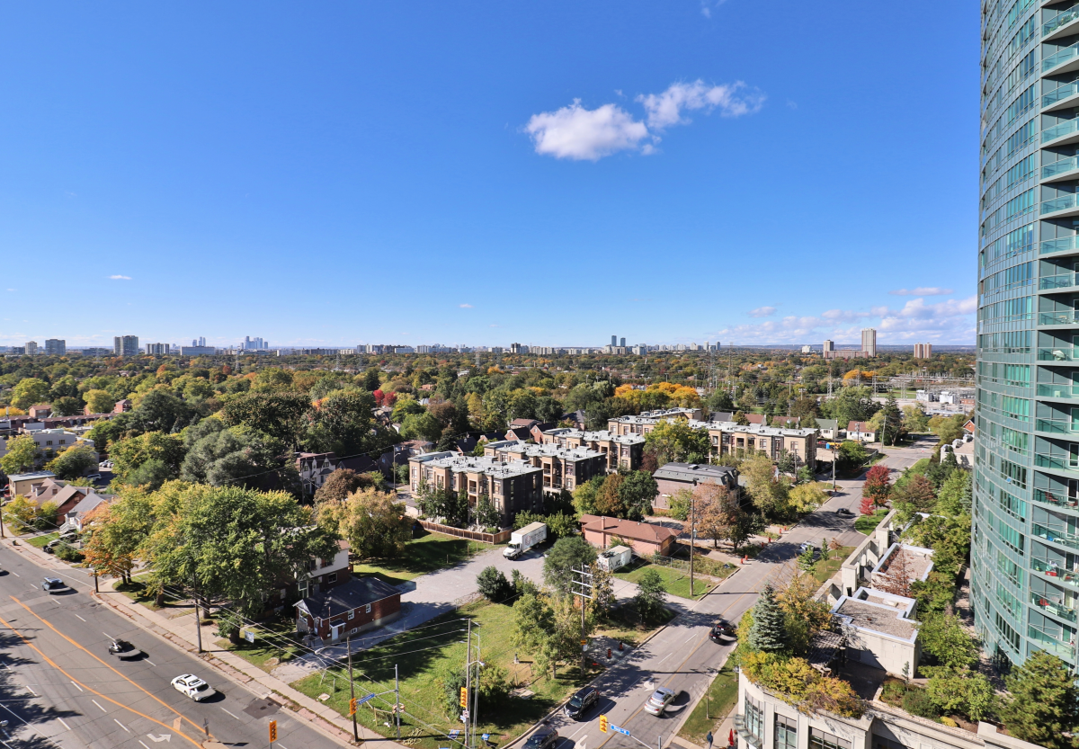 Continental Condos -509 Beecroft - 2 Bedroom Corporate Furnished Rental