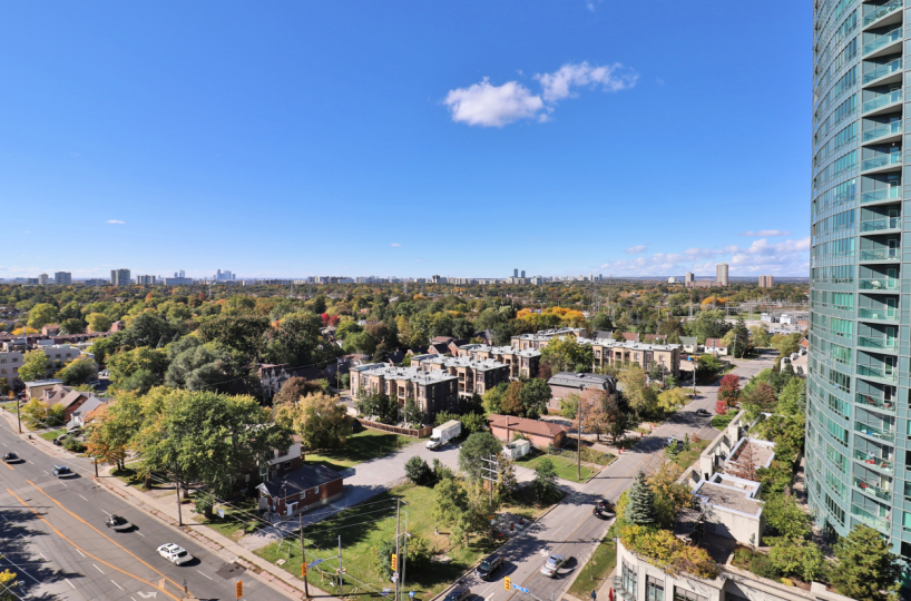 Continental Condos -509 Beecroft - 2 Bedroom Corporate Furnished Rental