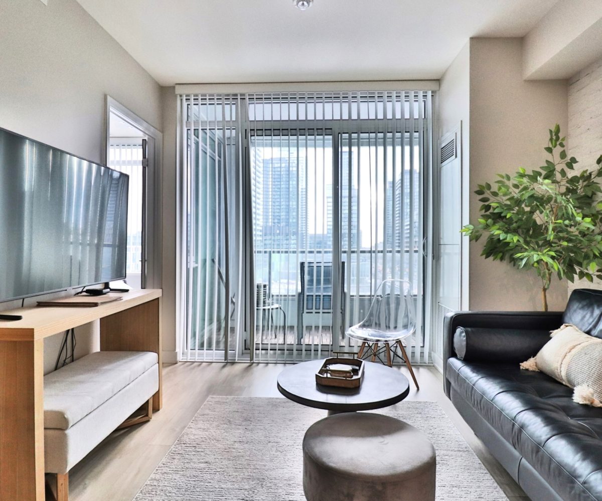 Minto B Side - 27 Bathurst St - Furnished 1 Bedroom + Den