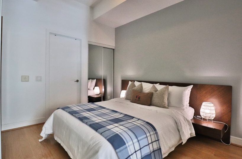 VU - 112 George St - Furnished 1 Bedroom + Den at The VU