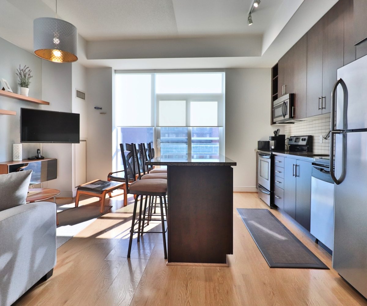 VU - 112 George St - Furnished 1 Bedroom + Den at The VU