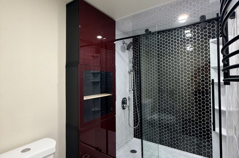 Summit Royale - 627 The West Mall 3 Bedroom Apartment for Rent