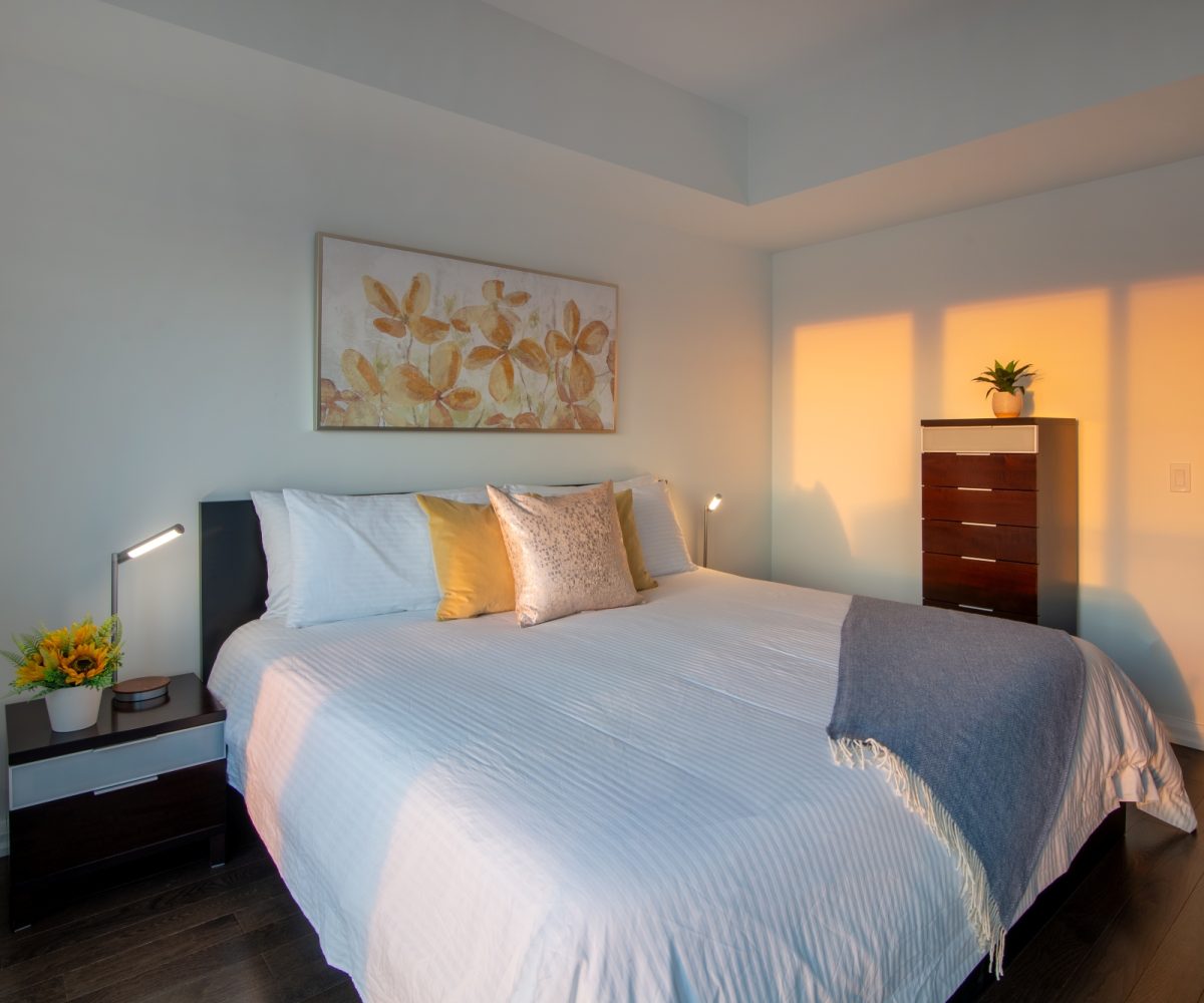 Monde - 16 Bonnycastle St - 2 Bedroom Furnished Suite at The Monde