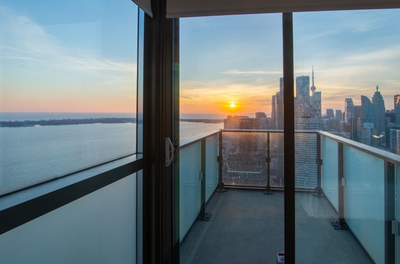 Monde - 16 Bonnycastle St - 2 Bedroom Furnished Suite at The Monde